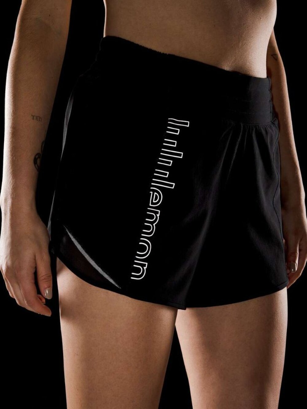 Lululemon Hotty Hot High-Rise Lined Short 4" *Graphic - 4 Black